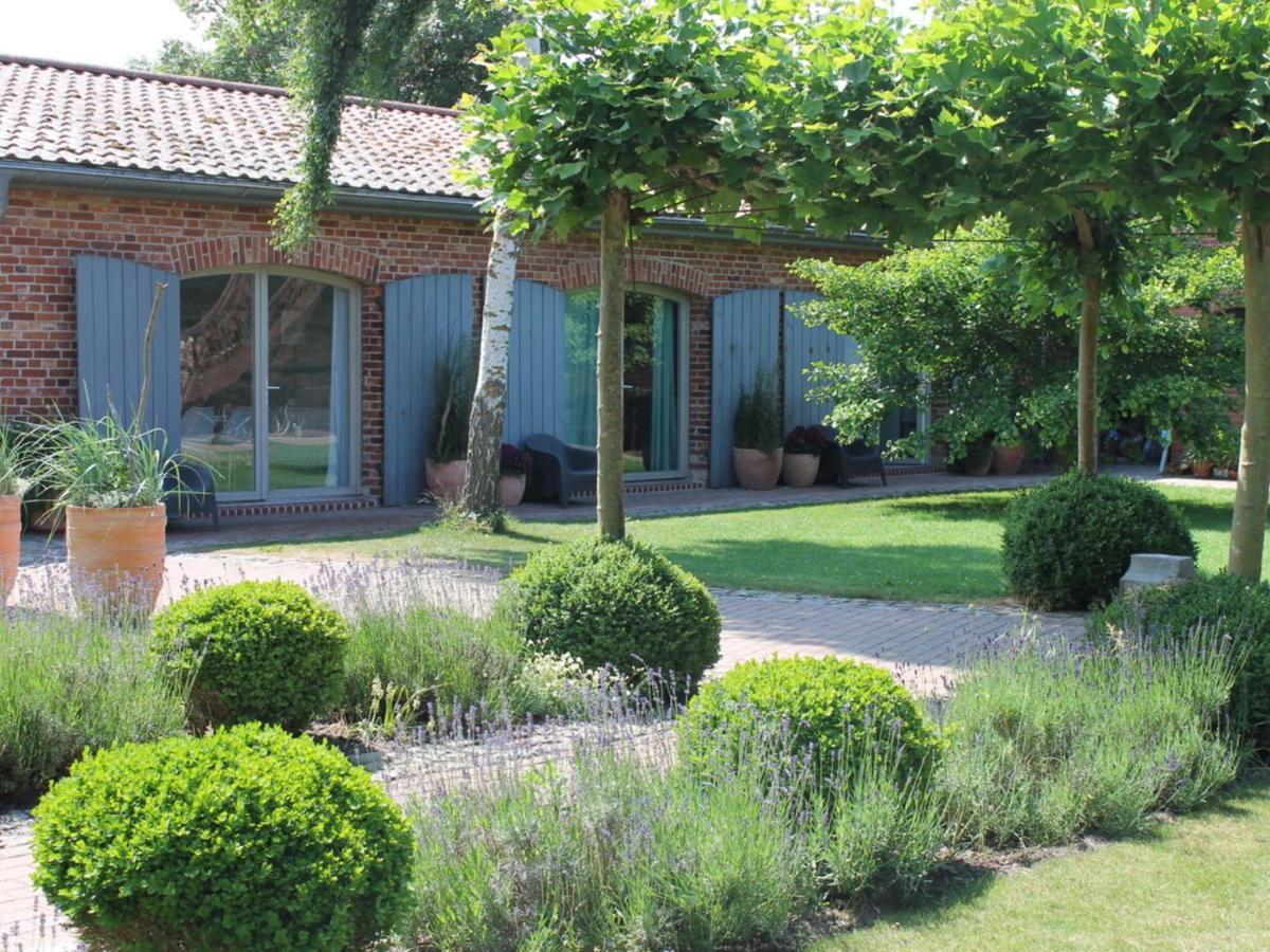 Apartment Boutique In With Garden