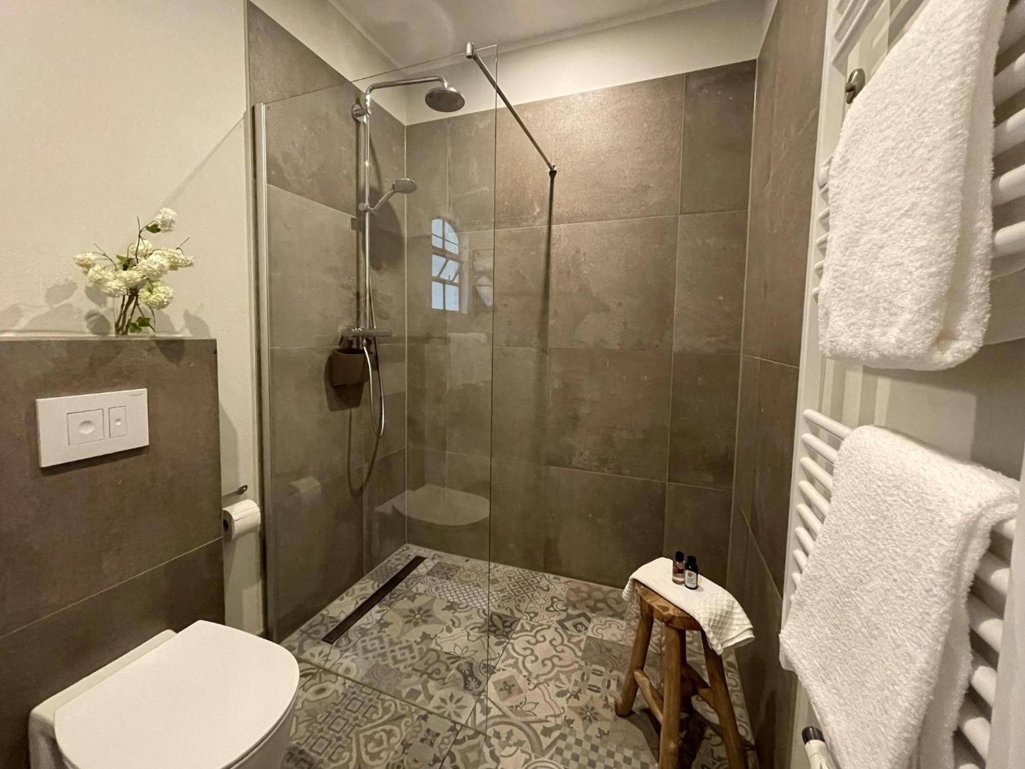 Appartement Boutique In With Garden Saal