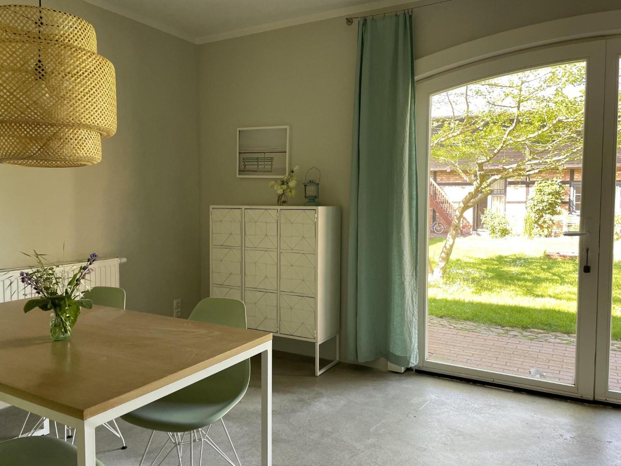 Boutique In With Garden Appartement